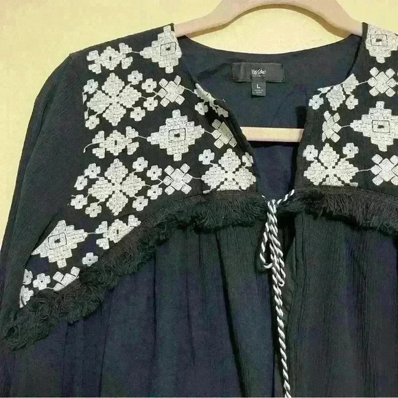 Mossimo Women’s Black White Embroidered Tassel Tie Jacket Wearable Art Size L - Picture 2 of 11